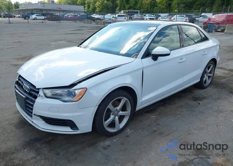 2015 Audi A3 2.0T Premium z USA, uszkodzony, nr VIN WAUBFGFF8F1040760